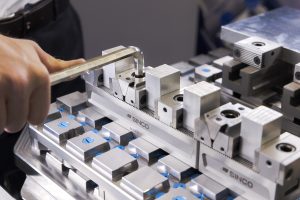 SINCO MULTI-PART CLAMPING